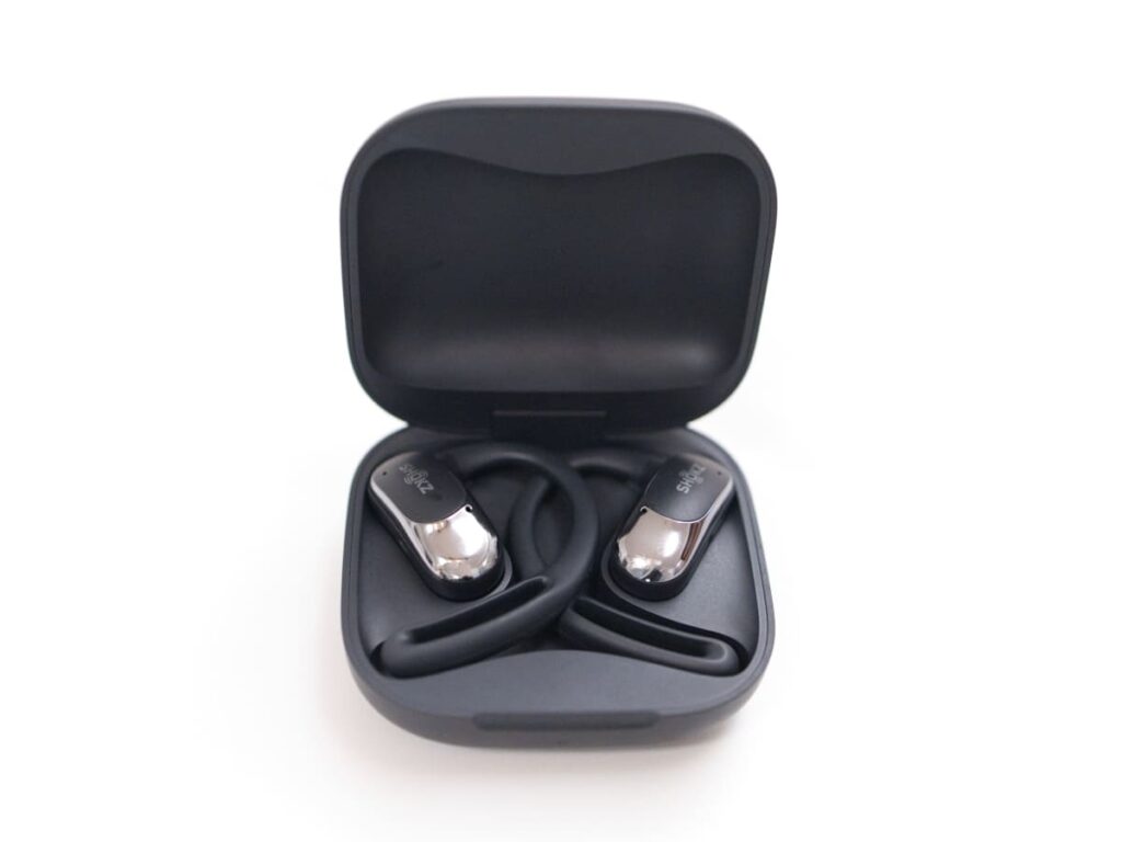 openfit air のケースを開いた状態の写真